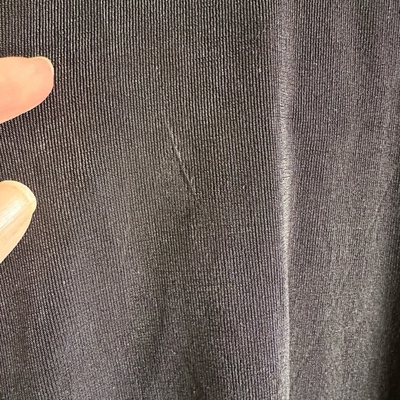 Chicos Travelers Black Pullover Top Size 2 (12-14)
3/4 sleeves - Picture 6 of 6